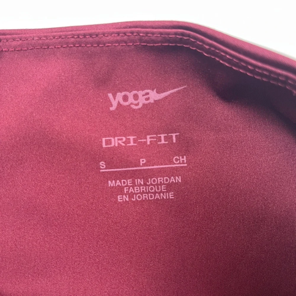Nike Yoga Dri-FIT High Waisted Leggings Burgundy Rose Gold Metallic Trim Small